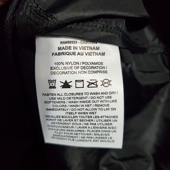 NIKE WOMEN SZ SMALL ICON CLASH WATER REPELLENT RUNNING JACKET BLACK NWT - Picture 11 of 11